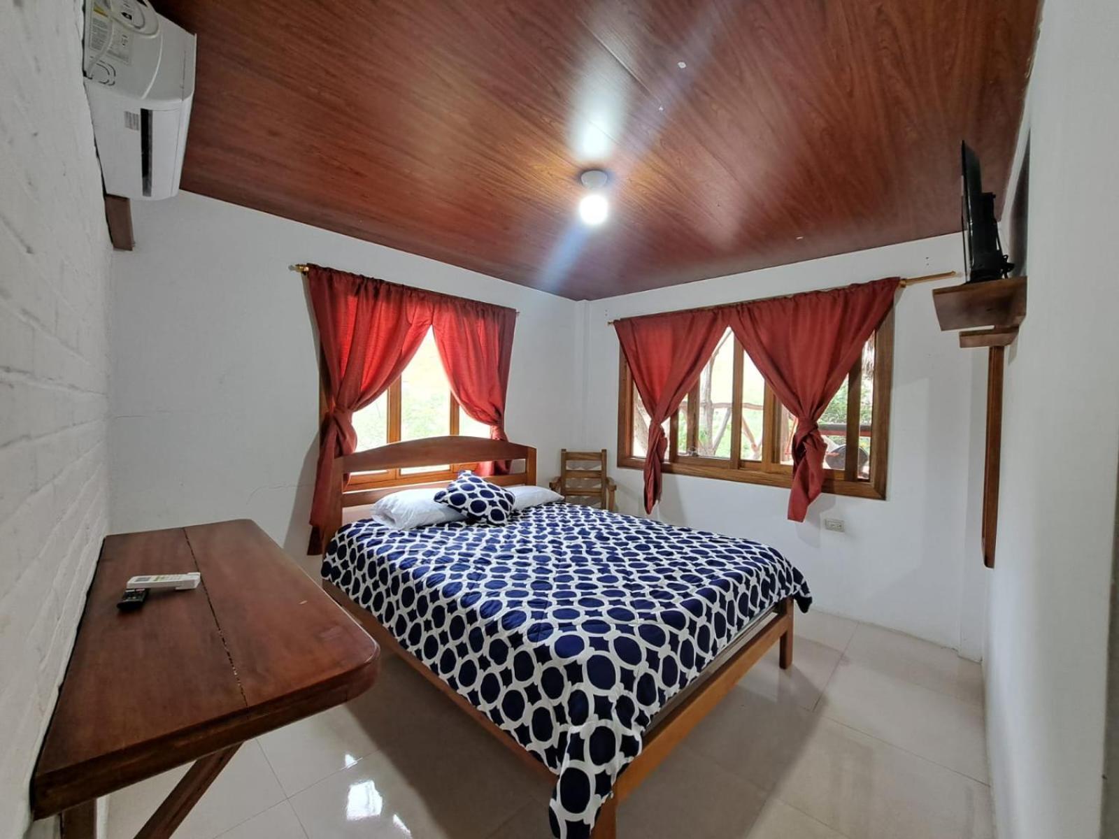 ホテル Casa Albura Puerto López エクステリア 写真